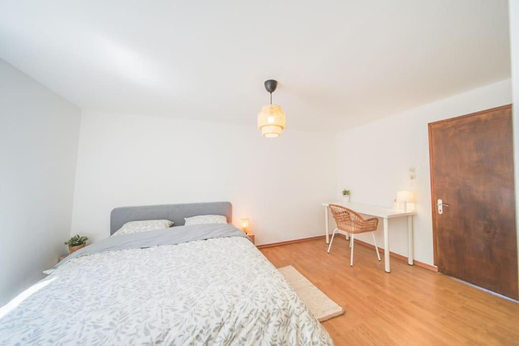 Charmant Appartement 2 Chambres Proche Luxembourg Redange Exterior photo